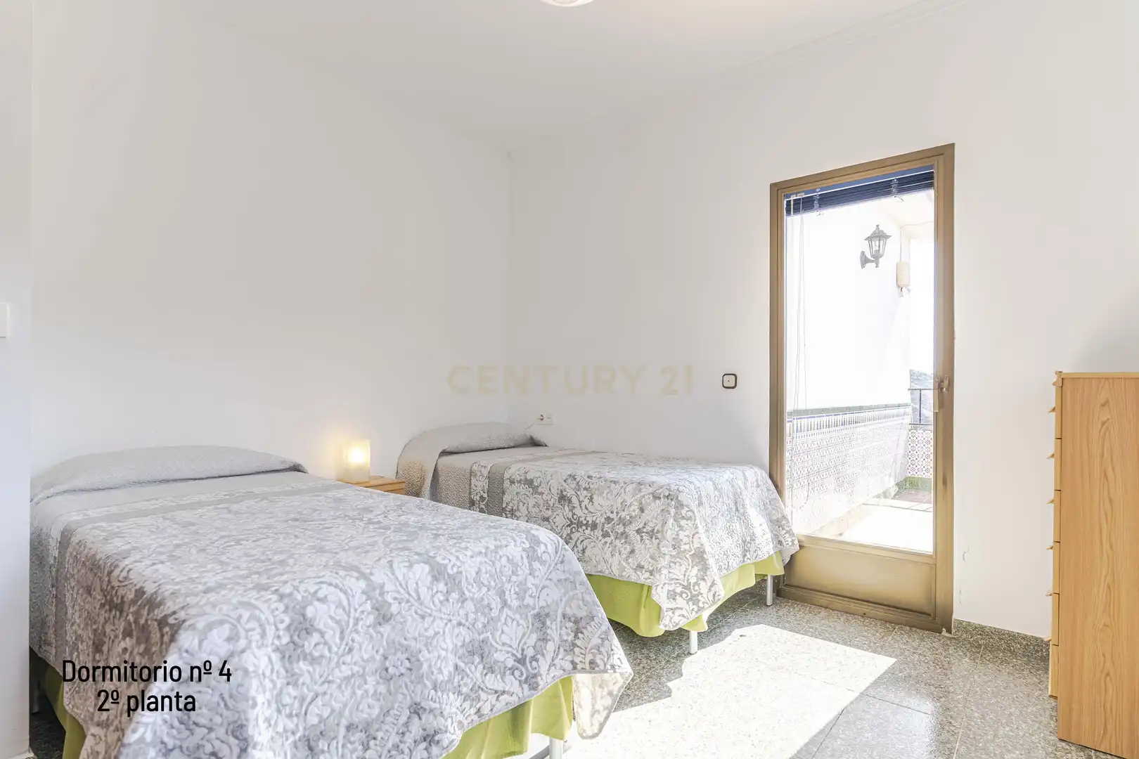 Dormitori de Casa o xalet en venda en Los Guájares amb Aire condicionat, Jardí privat i Traster