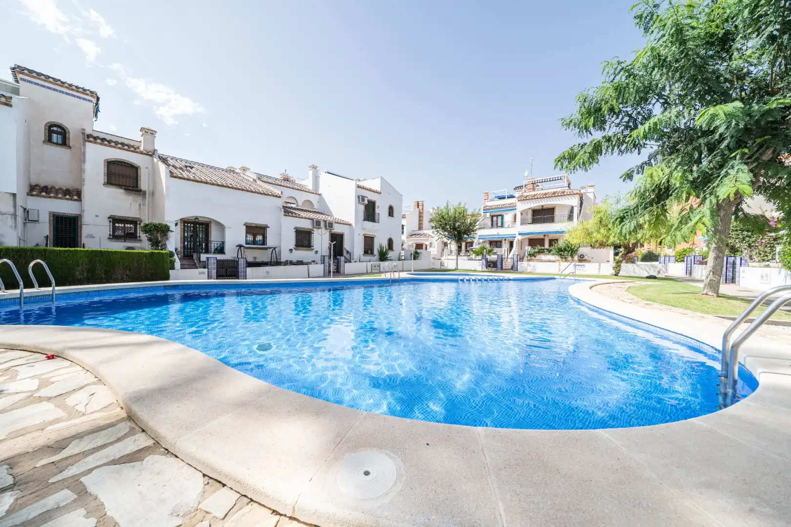 Apartamento con piscina en venta en Orihuela Costa, imagen 2