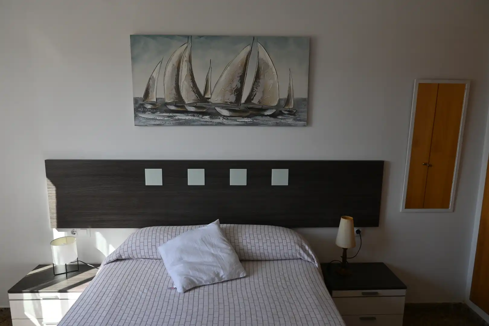 Habitación de Piso en venta en Sagunto / Sagunt con Aire acondicionado, Trastero y Amueblado
