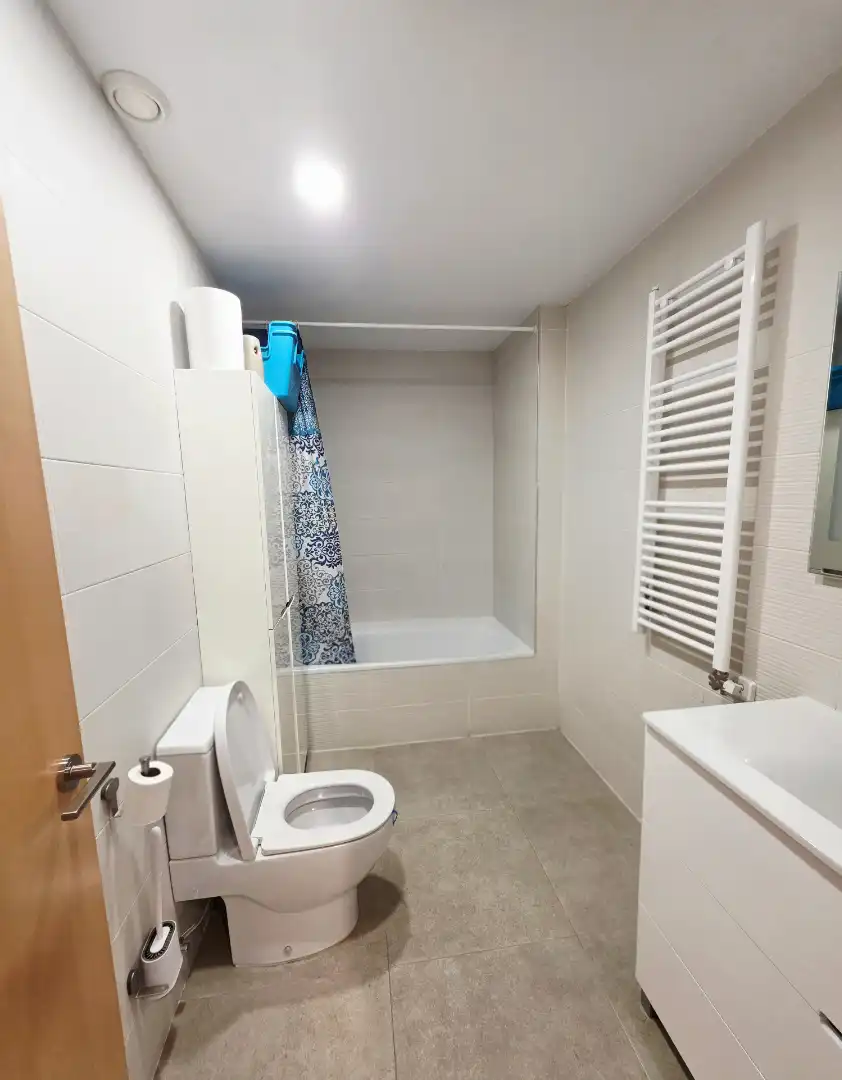 Baño de Casa adosada en venta en Terrassa con Aire acondicionado, Calefacción y Parquet