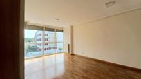 Living room of Flat for sale in Burgos Capital  with Heating, Private garden and Parquet flooring