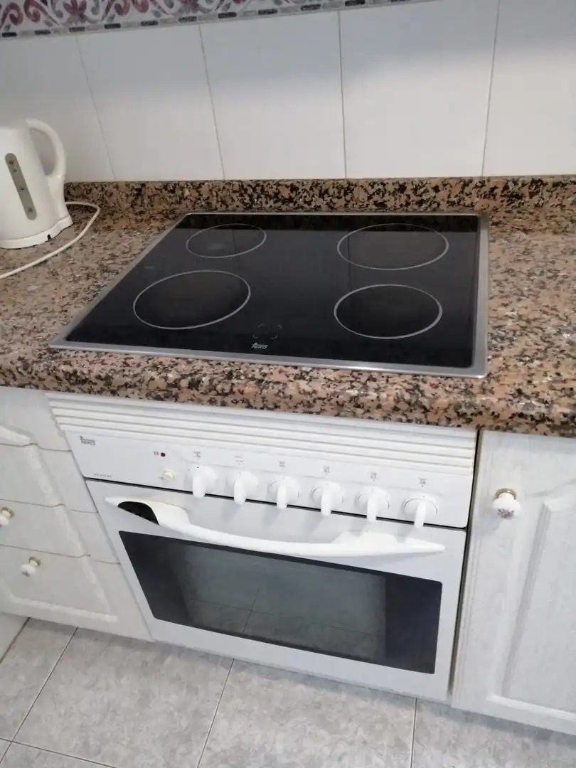 Cocina de Piso de alquiler en Benalmádena con Aire acondicionado y Amueblado