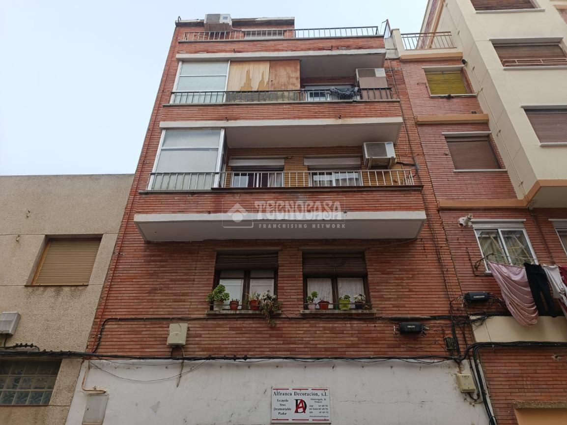 Vista exterior de Pis en venda en  Zaragoza Capital amb Terrassa