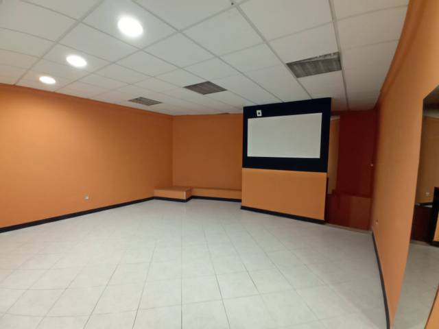 Local comercial en Alquiler en Rúa da Oliva en Centro - Echegaray