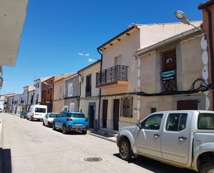 Vista exterior de Casa o xalet en venda en Zarza la Mayor amb Jardí privat