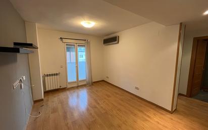 Flat to rent in  Madrid Capital  with Air Conditioner