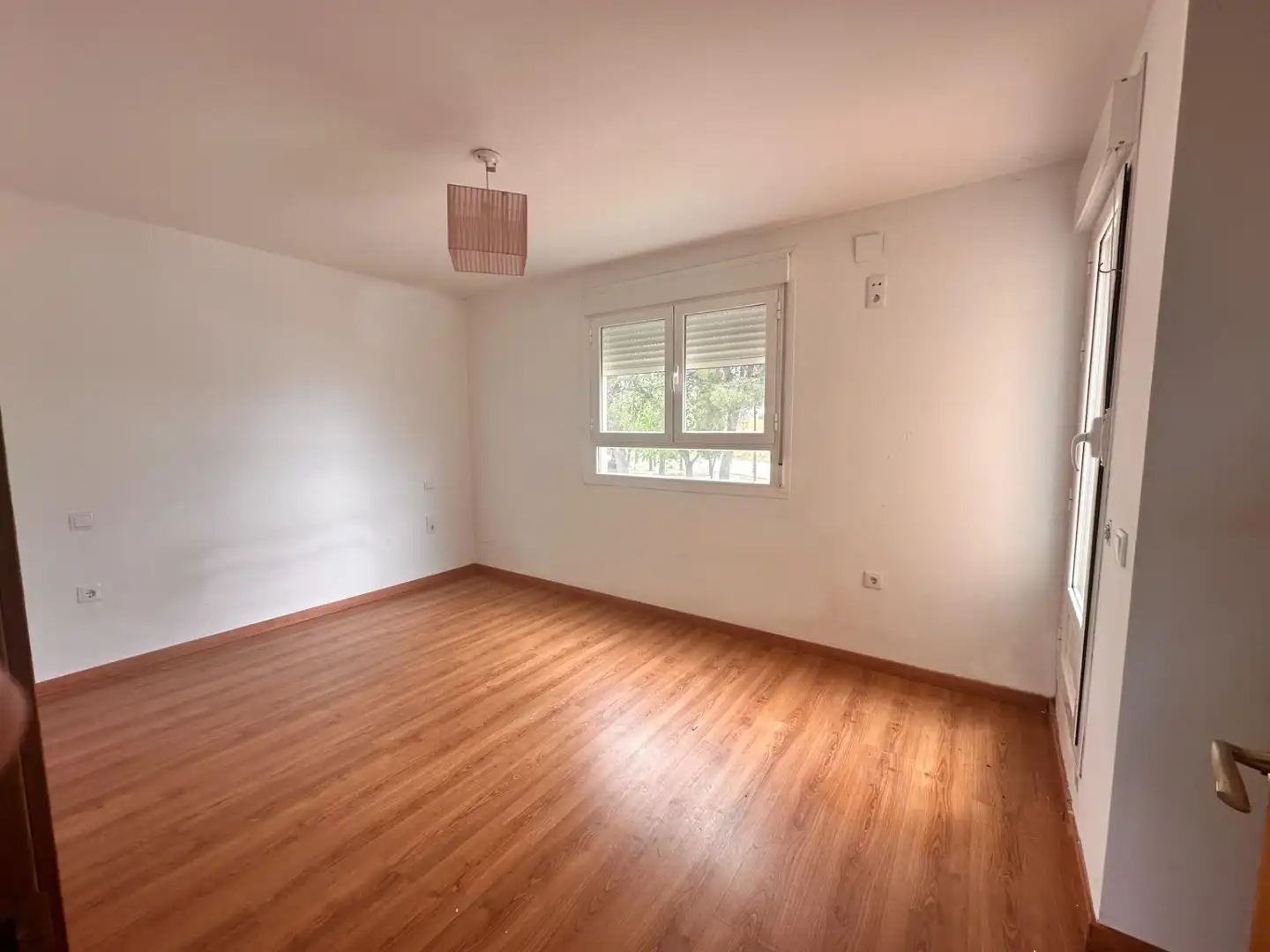Schlafzimmer von Einfamilien-Reihenhaus zum Verkauf in Cabezamesada mit Heizung, Privatgarten und Terrasse