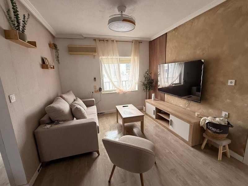 Sala d'estar de Pis en venda en Cáceres Capital amb Aire condicionat, Calefacció i Moblat