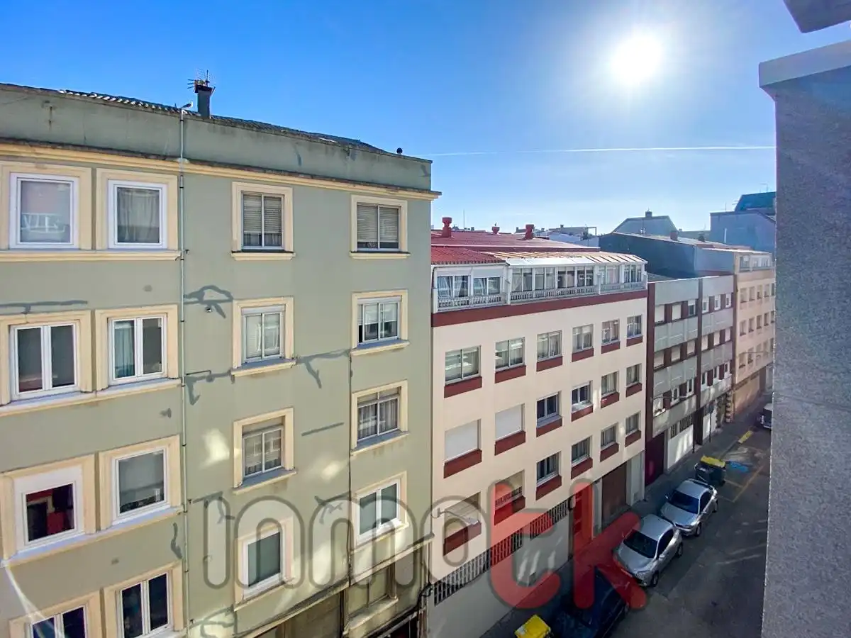 Vista exterior de Piso en venta en A Coruña Capital  con Parquet y Trastero