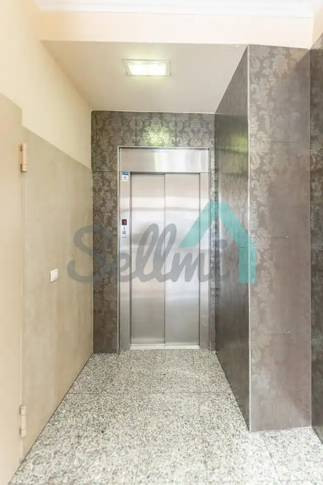 Estudi de lloguer a Calle Aureliano San Román, Milán - Pumarín