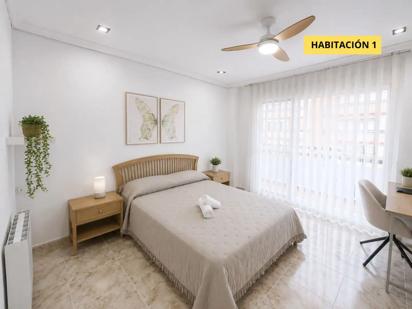 Bedroom of Flat for share in Meliana, Valencia