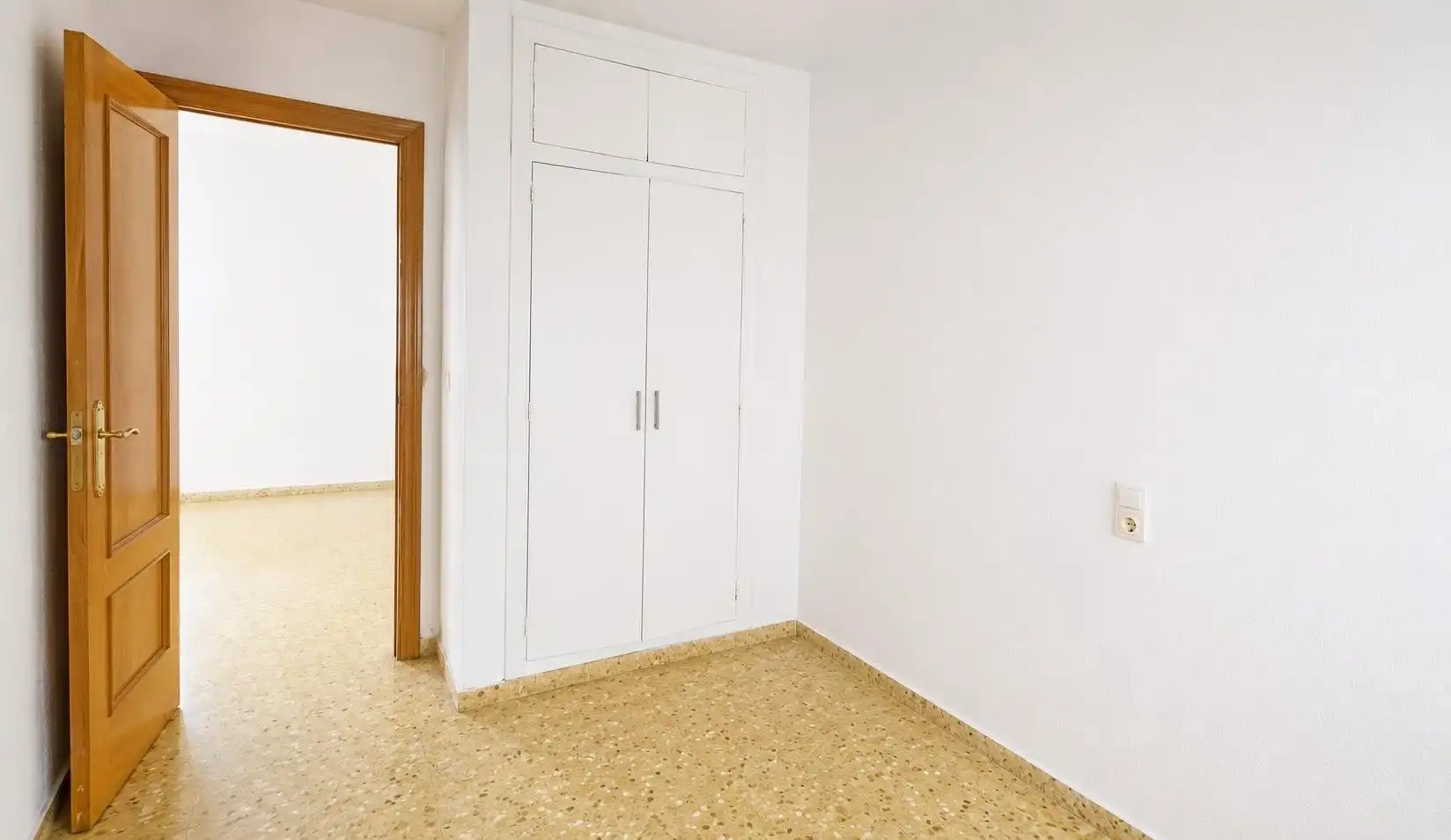 Flat for sale in MESTRE SERRANO, Centro Ciudad