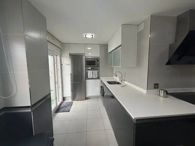 Wohnung zur Miete in Calle del Concejo de Olaz, 17, Mendillorri