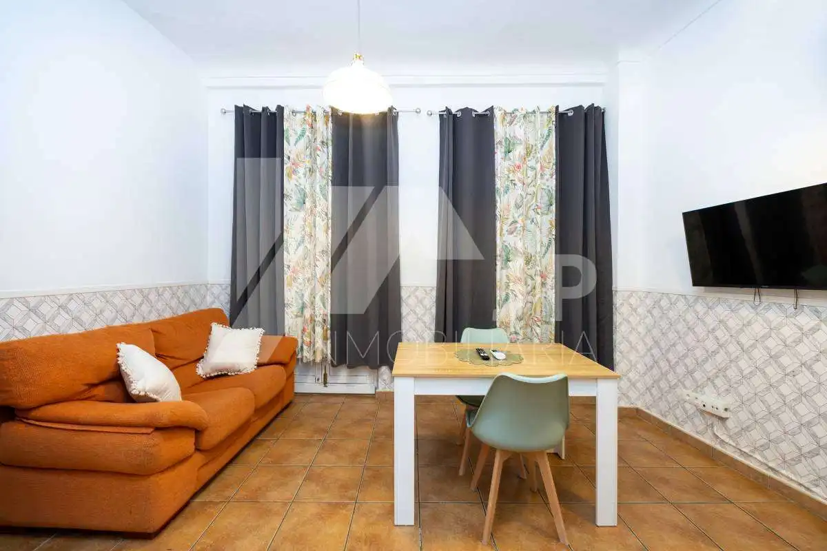 Appartamento con balcone in affitto a Calle Tundidores, imagen 3