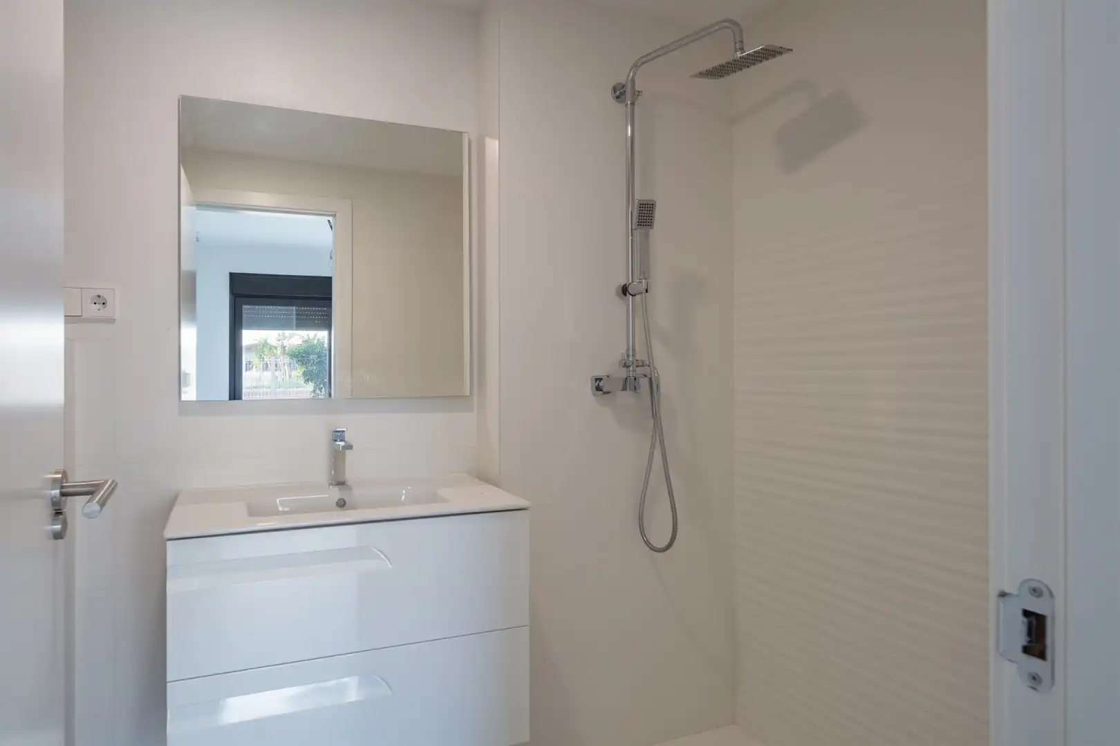 Mini appartamento con piscina in vendita a Montañar - El Arenal, imagen 15