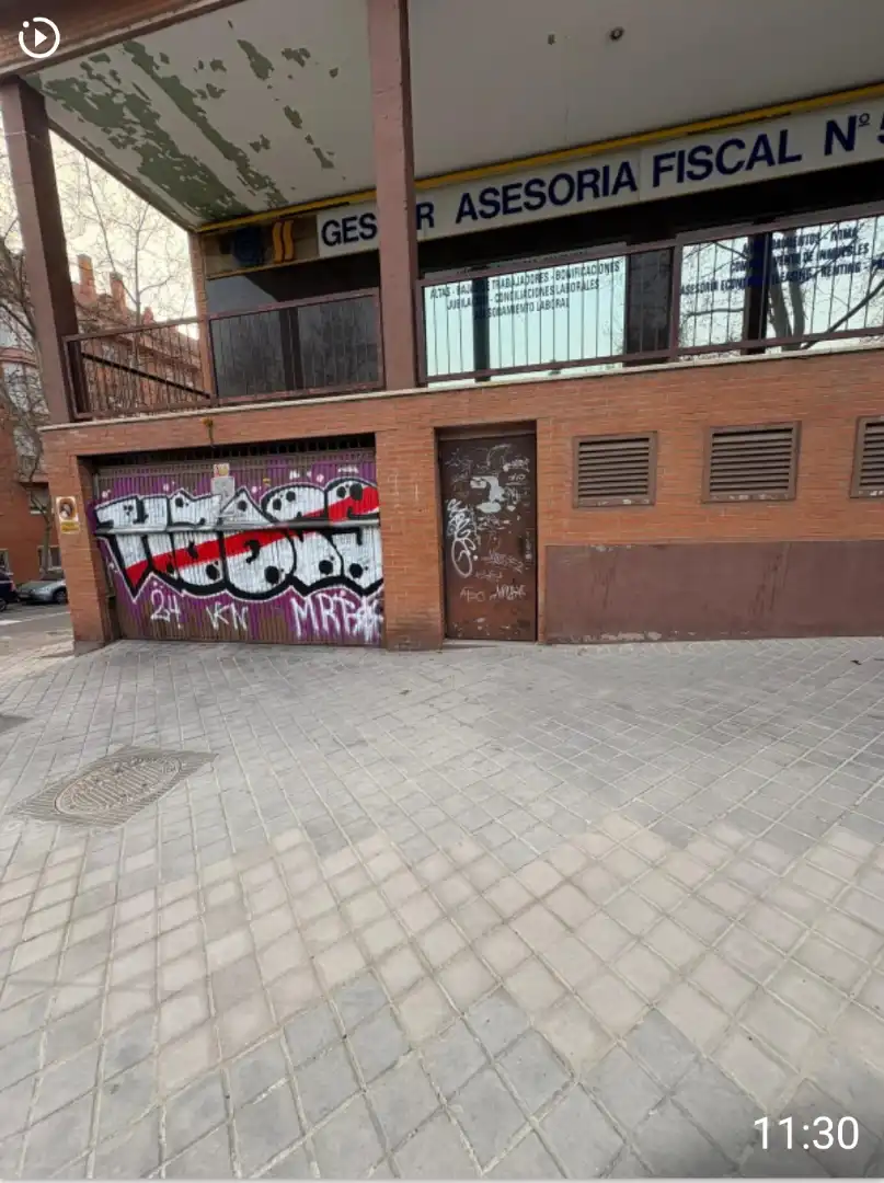 Exterior view of Garage for sale in Madrid