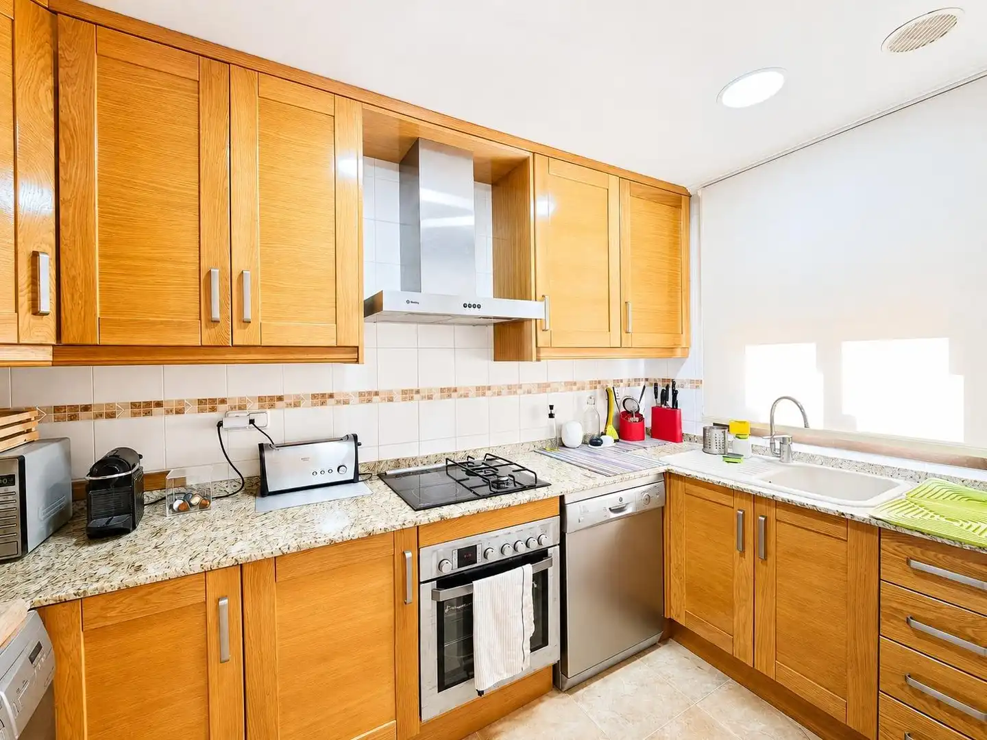 Küche von Wohnung zum Verkauf in Elche / Elx mit Klimaanlage, Terrasse und Balkon