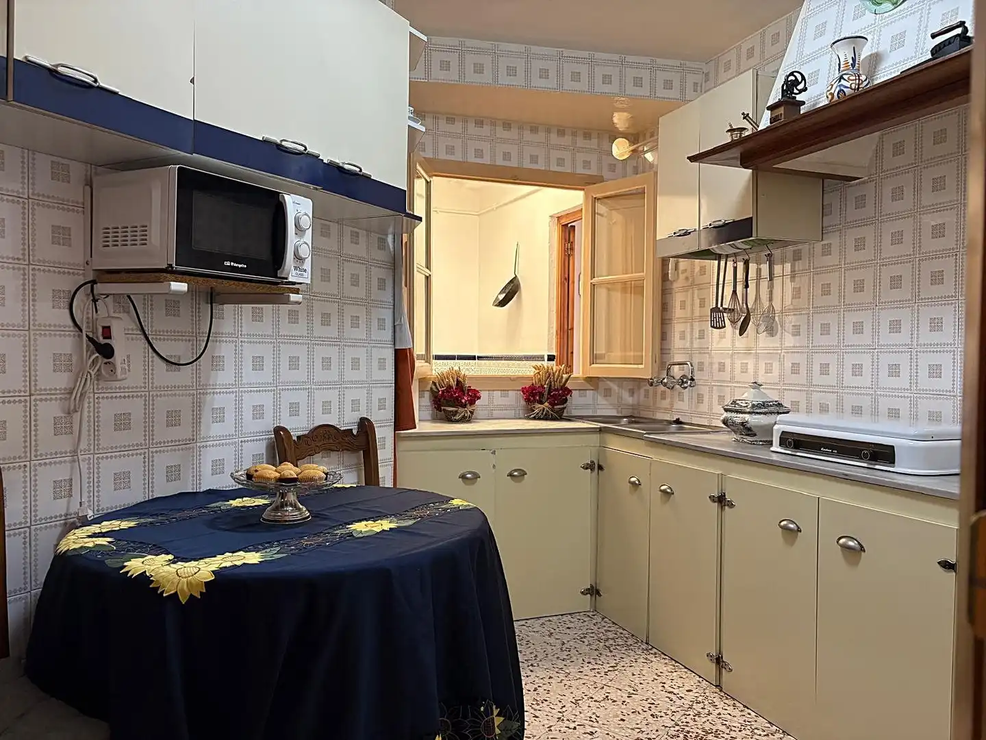 Cocina de Finca rústica en venta en Yunquera con Jardín privado, Terraza y Balcón