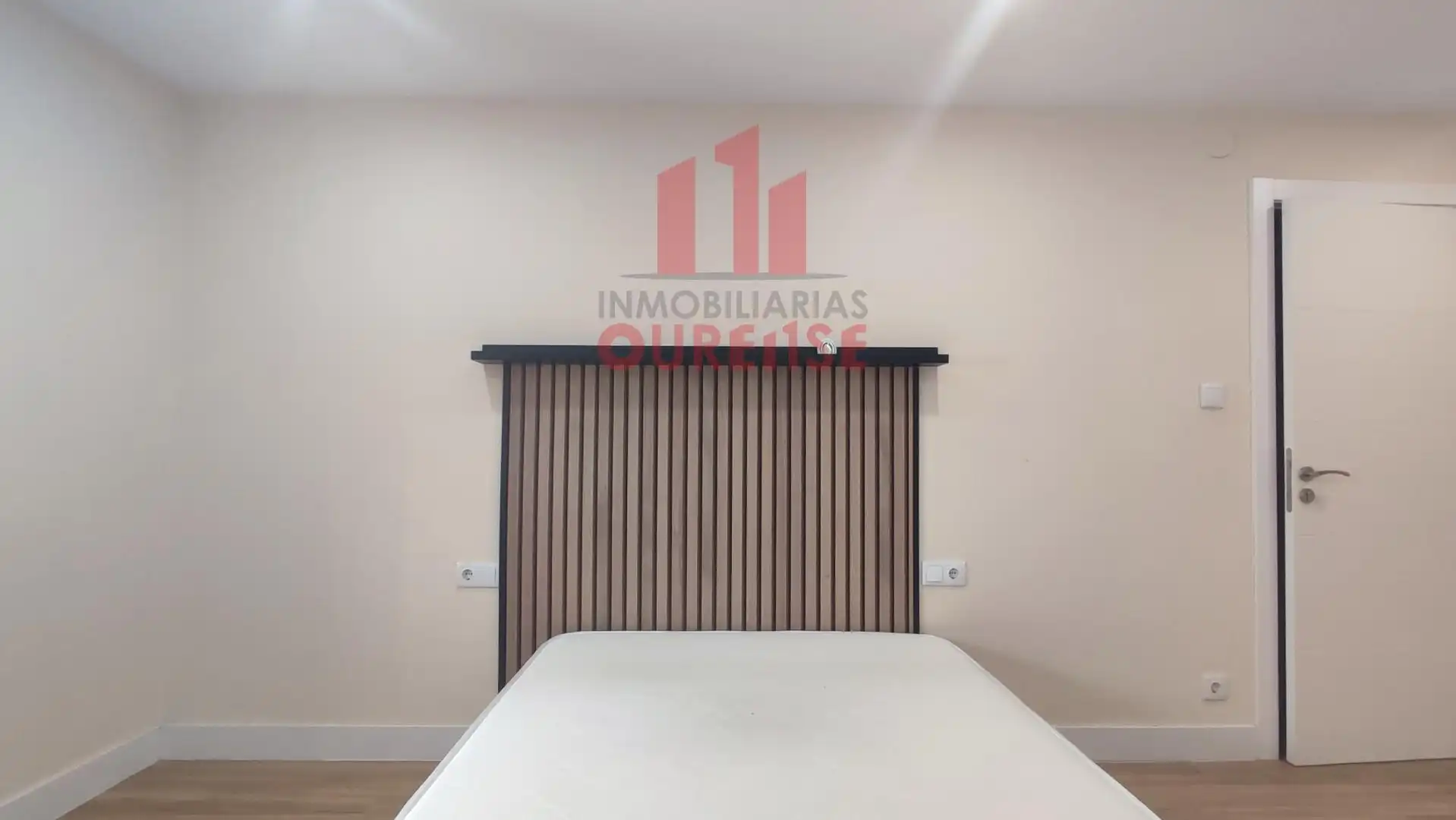 Dormitori de Pis per a compartir en Ourense Capital  amb Calefacció i Moblat
