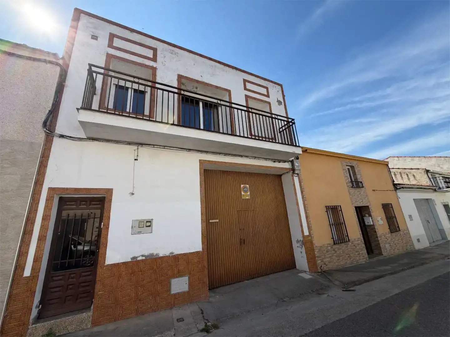 Vista exterior de Casa o xalet en venda en Santa Amalia amb Aire condicionat i Balcó