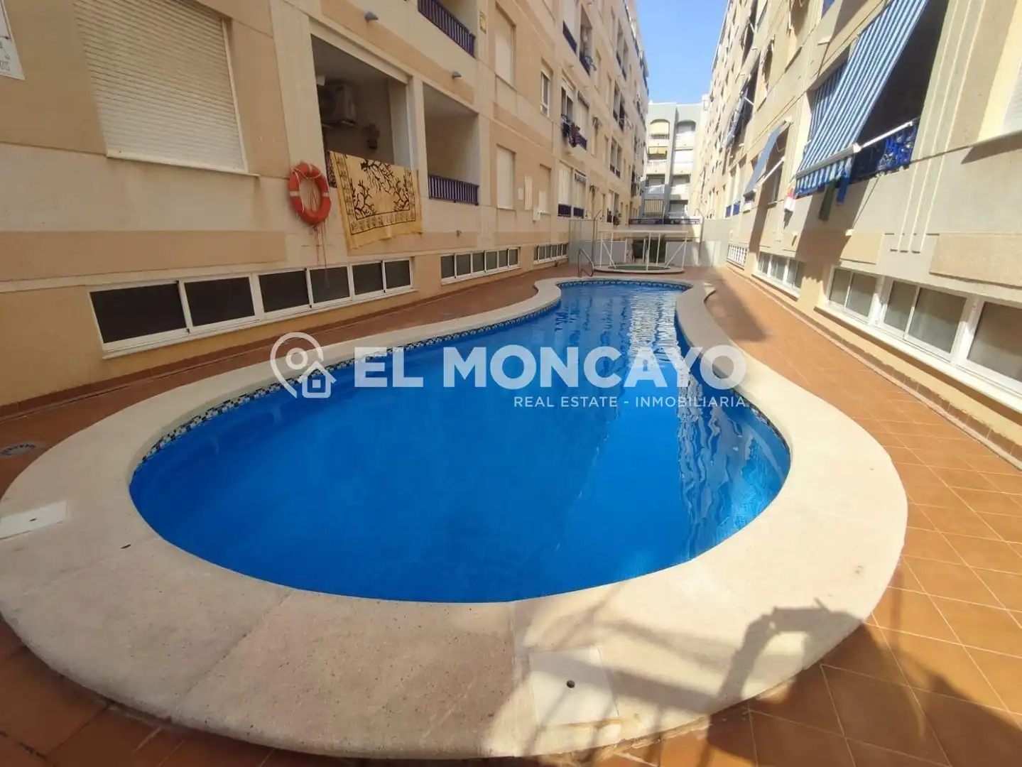 Vista exterior de Apartamento en venta en Guardamar del Segura con Aire acondicionado, Terraza y Trastero