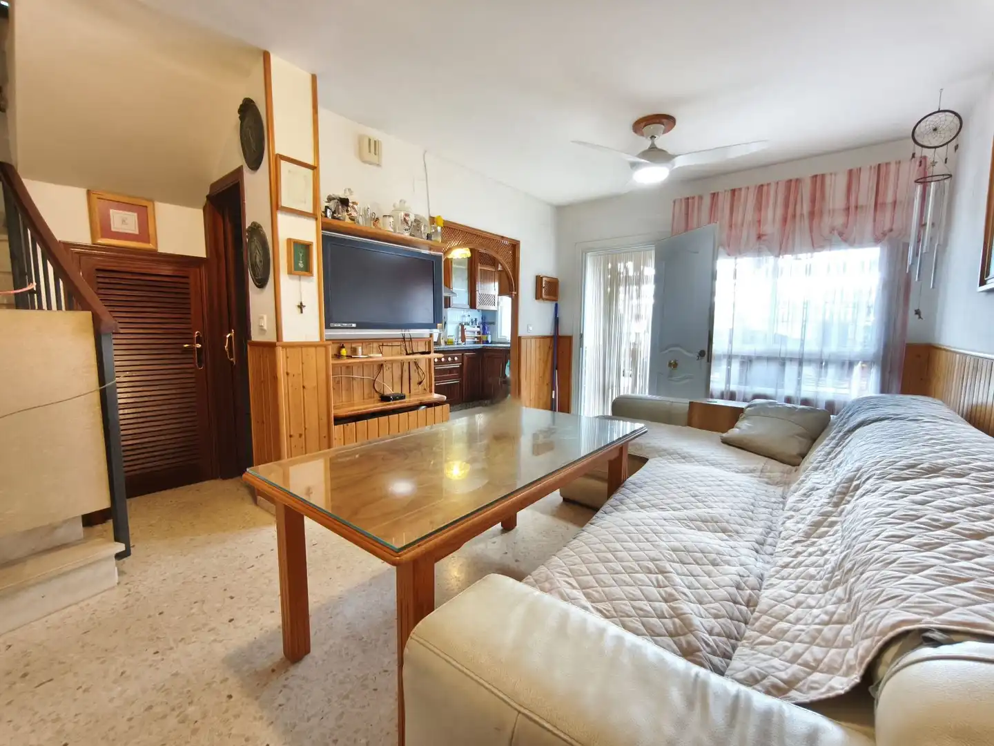 Sala de estar de Casa adosada en venta en El Portil con Aire acondicionado y Piscina comunitaria