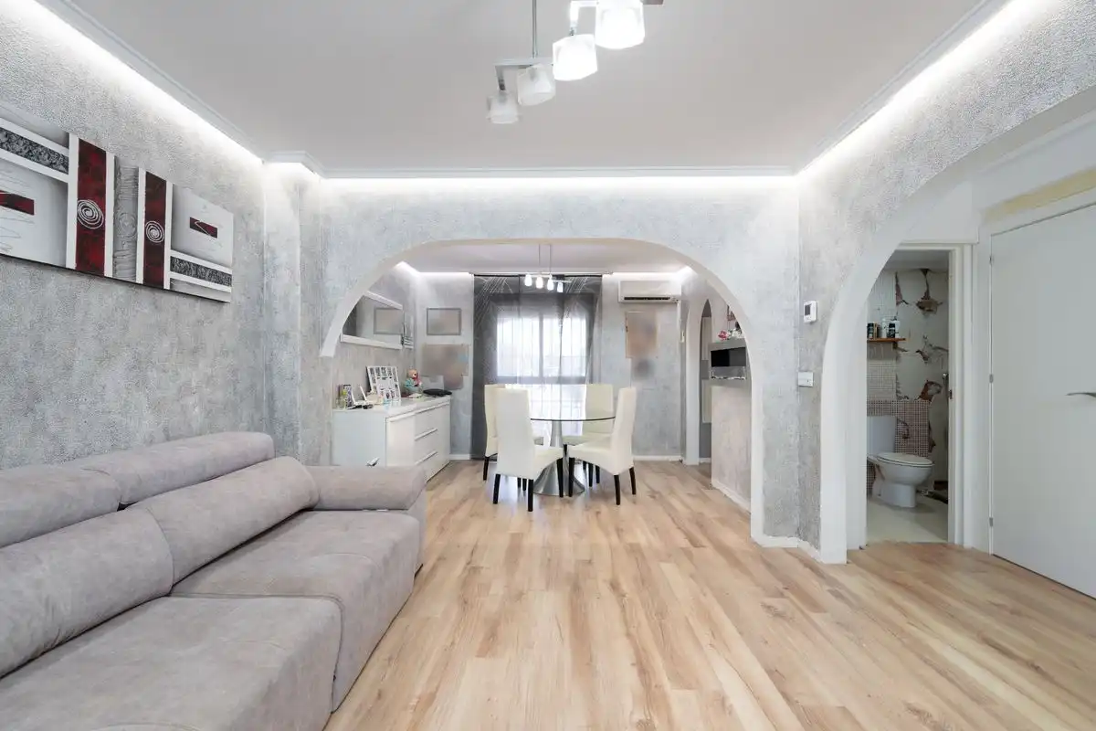 Bajo con terraza en venta en Carrer de Creta, imagen 2