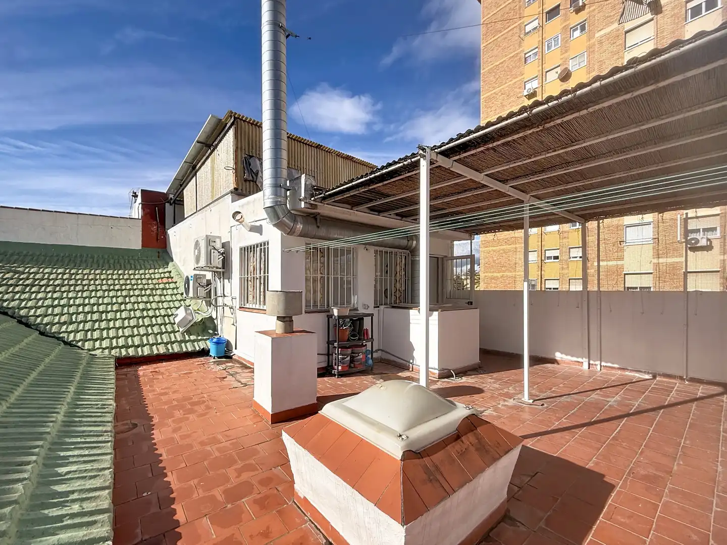 Piso de alquiler en Calle las Navas, Parque Ayala - Jardín de la Abadía - Huelín