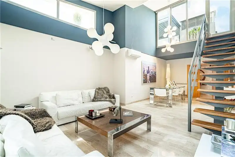 Penthouse mit Pool zum Verkauf in Ponent