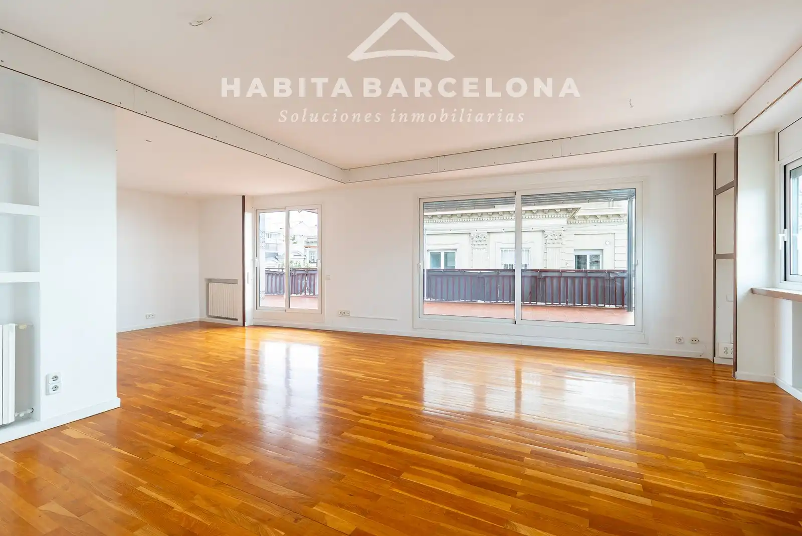 Vista exterior de Àtic de lloguer en Sarrià - Sant Gervasi