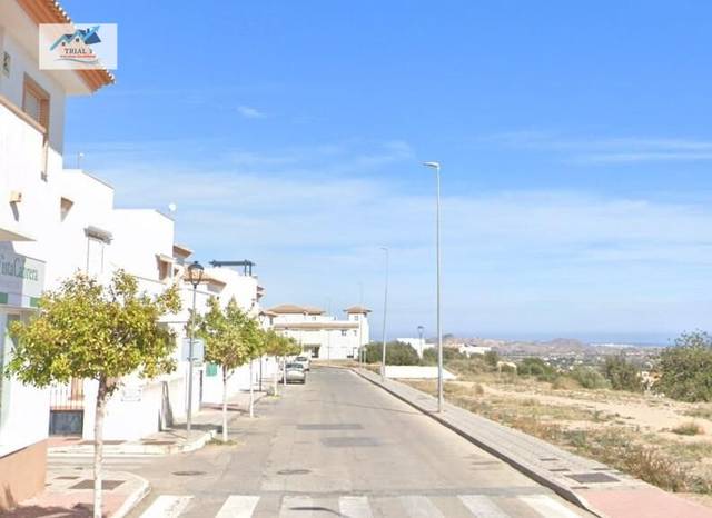 Casa adosada en Venta en Calle ROSALEDA en Turre