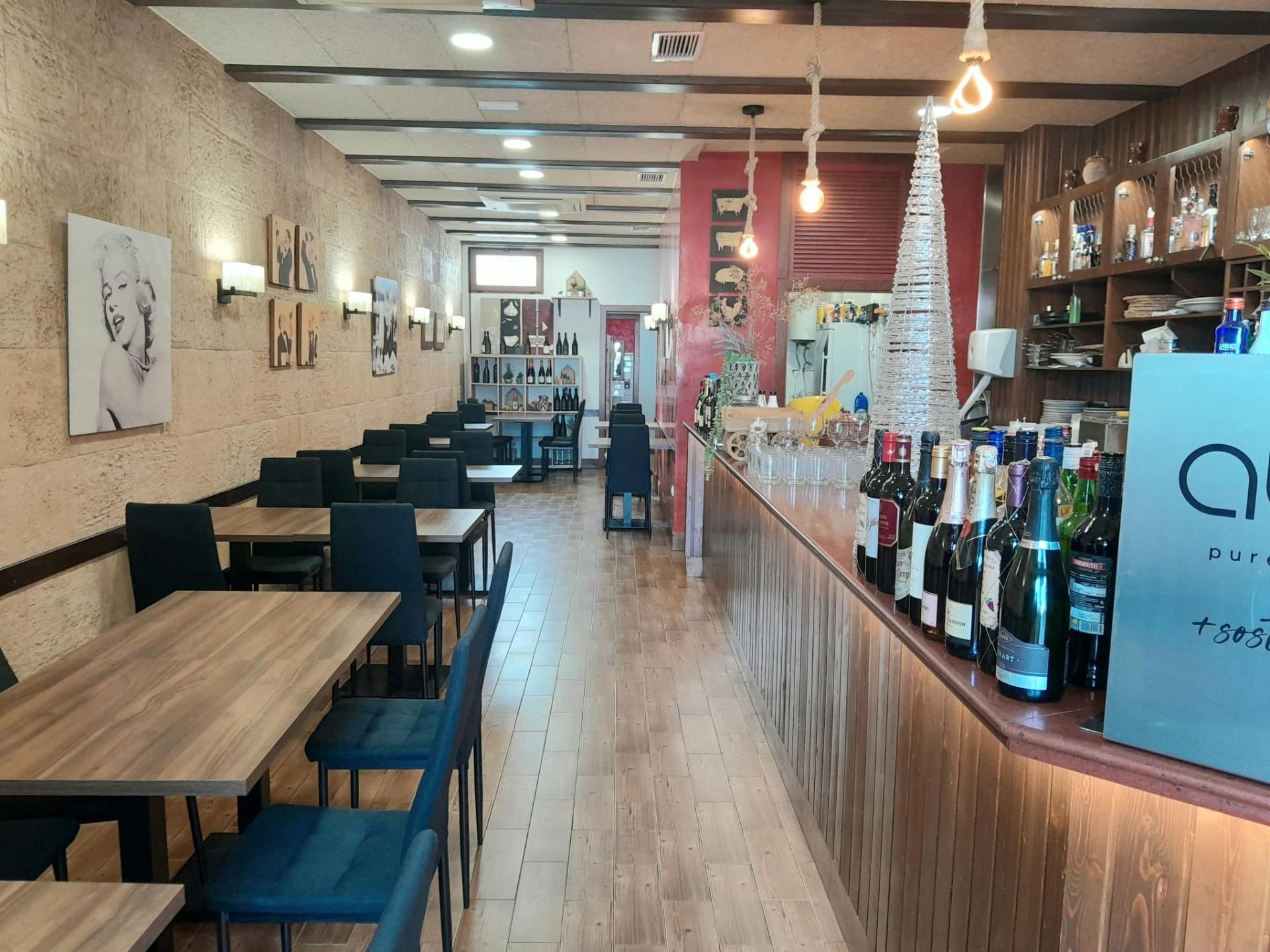 Premises for sale in Bétera  with Air Conditioner