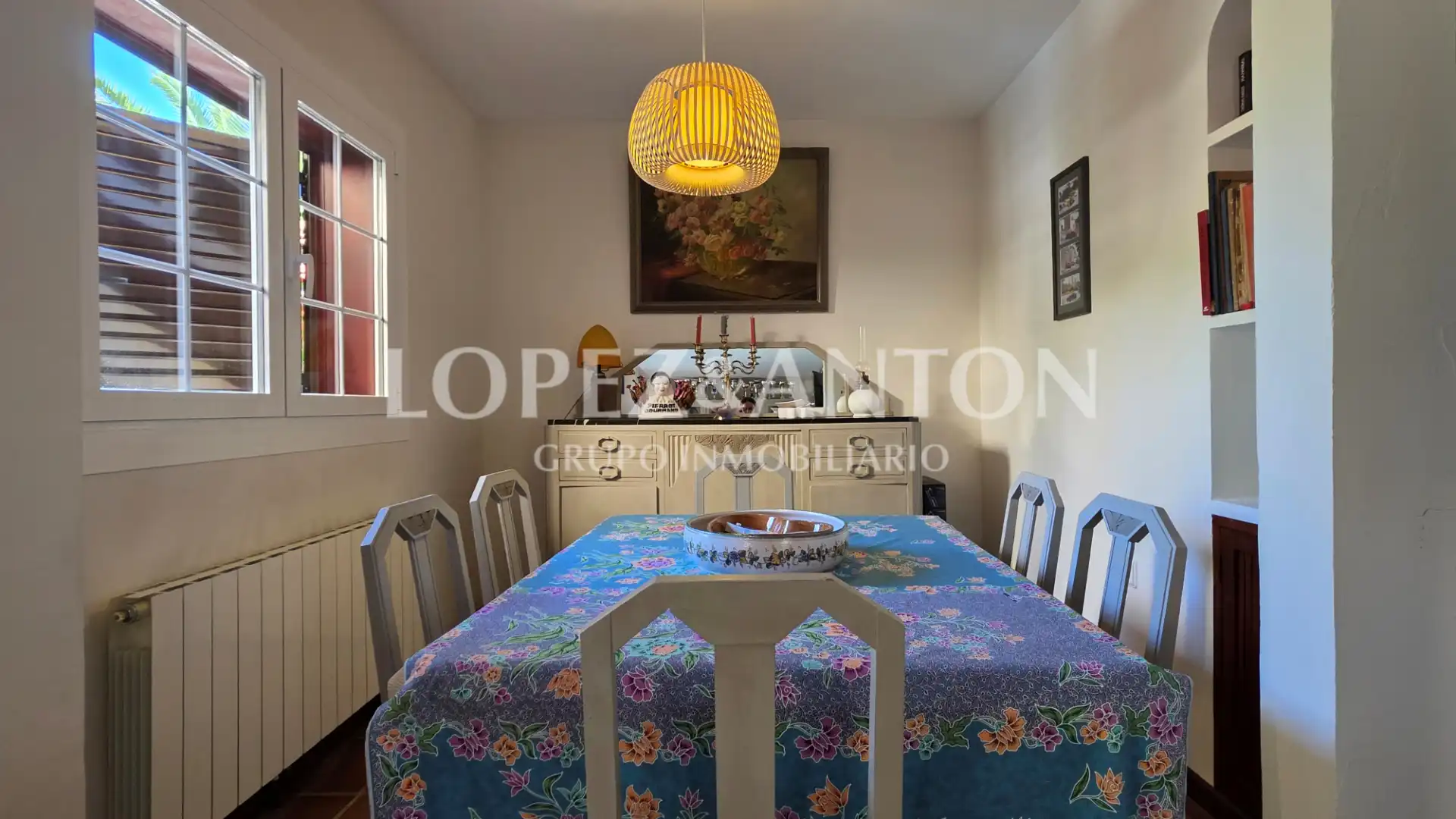 Esszimmer von Haus oder Chalet zum Verkauf in L'Eliana mit Klimaanlage, Heizung und Privatgarten