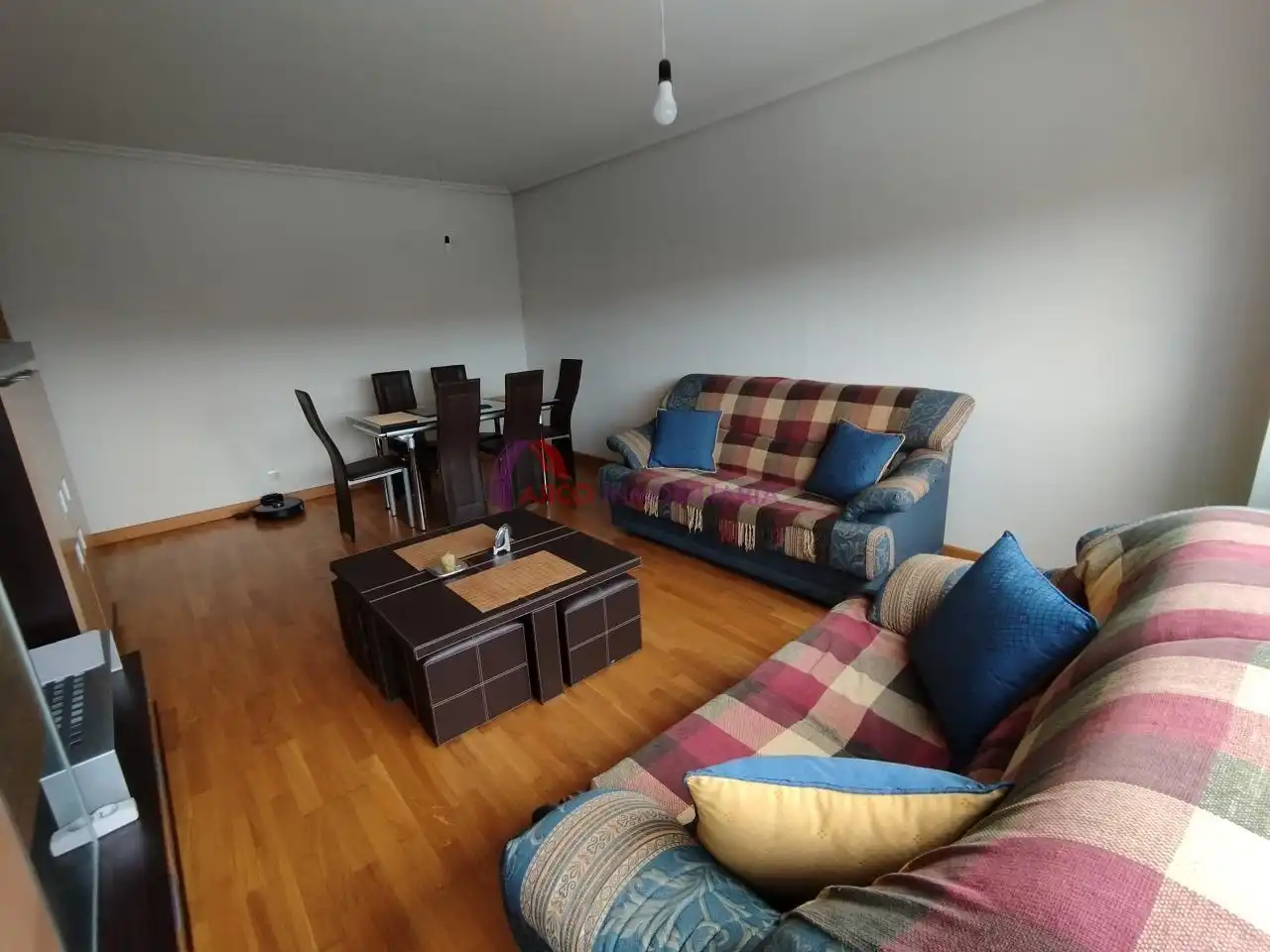 Sala d'estar de Pis en venda en Burgos amb Calefacció, Parquet i Traster