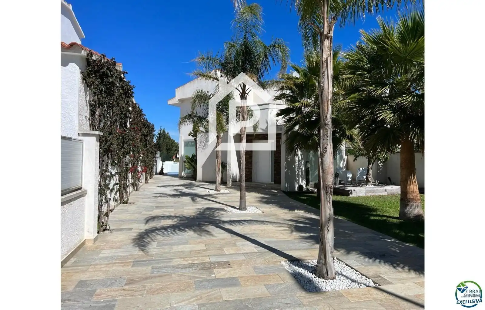 Villa avec piscine à vendre à Falconera