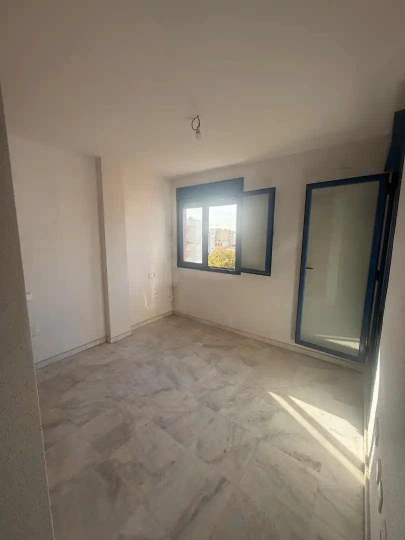 Dormitori de Apartament en venda en Málaga amb Jardí privat, Terrassa i Traster