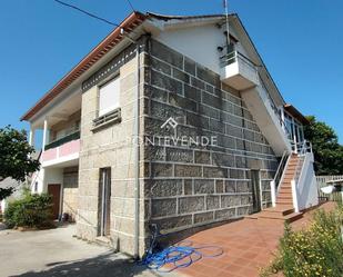 Vista exterior de Casa adosada en venda en Pontevedra Capital  amb Calefacció, Jardí privat i Terrassa