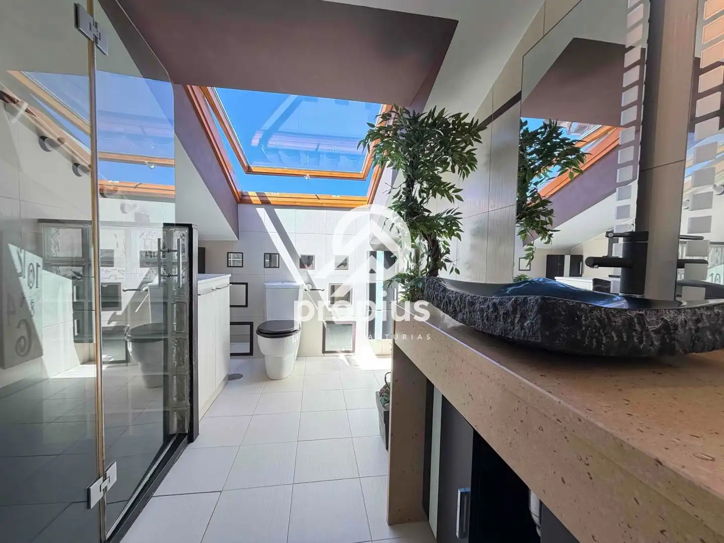 Außenansicht von Dachboden zum Verkauf in Llanes mit Heizung, Terrasse und Abstellraum