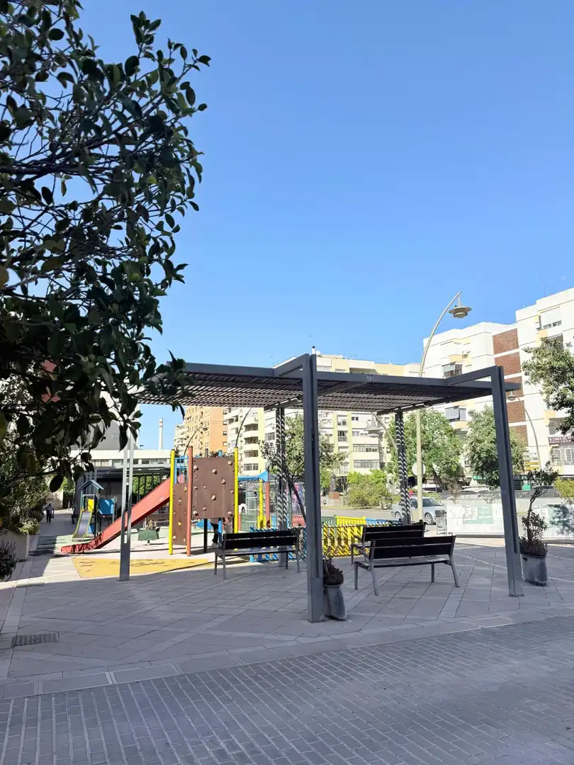Vista exterior de Pis en venda en Jerez de la Frontera amb Aire condicionat, Moblat i Balcó