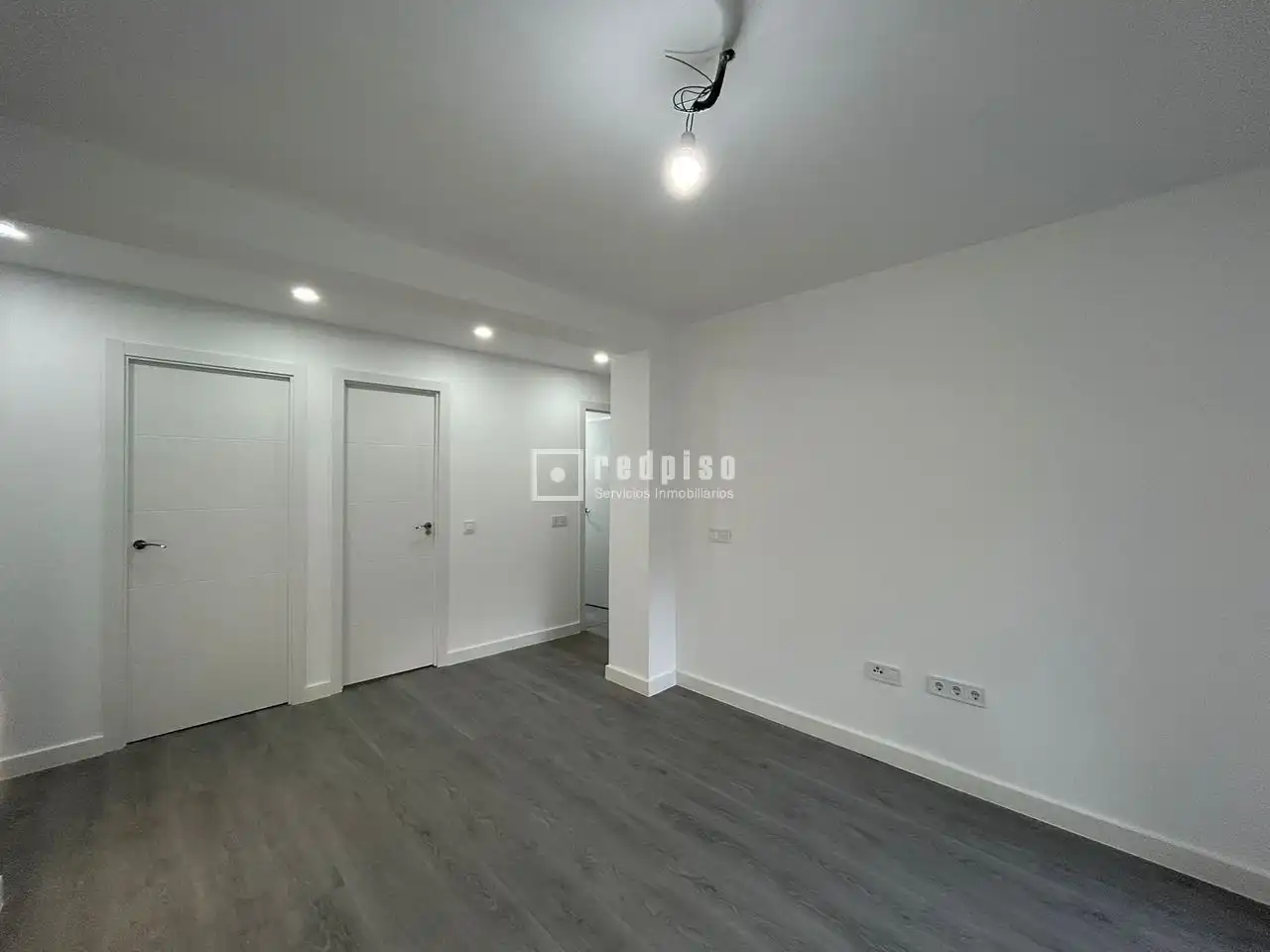 Bedroom of Flat for sale in Madrid  with Air Conditioner, Heating and Terrace