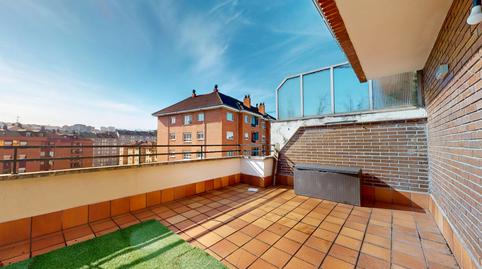 Foto 4 de Dúplex en venta en Calle Darío de Regoyos, 25, Fozaneldi - Tenderina, Oviedo