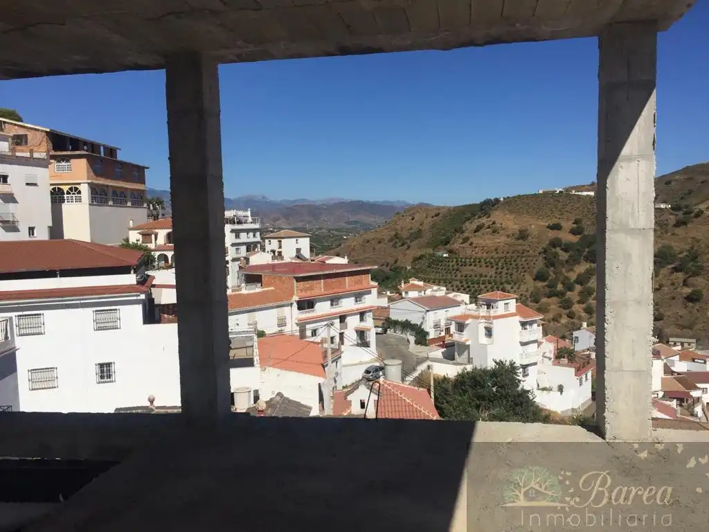 Vista exterior de Edifici en venda en Almáchar