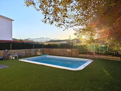 Piscina de Casa o xalet en venda en El Pont de Vilomara i Rocafort amb Aire condicionat, Calefacció i Jardí privat