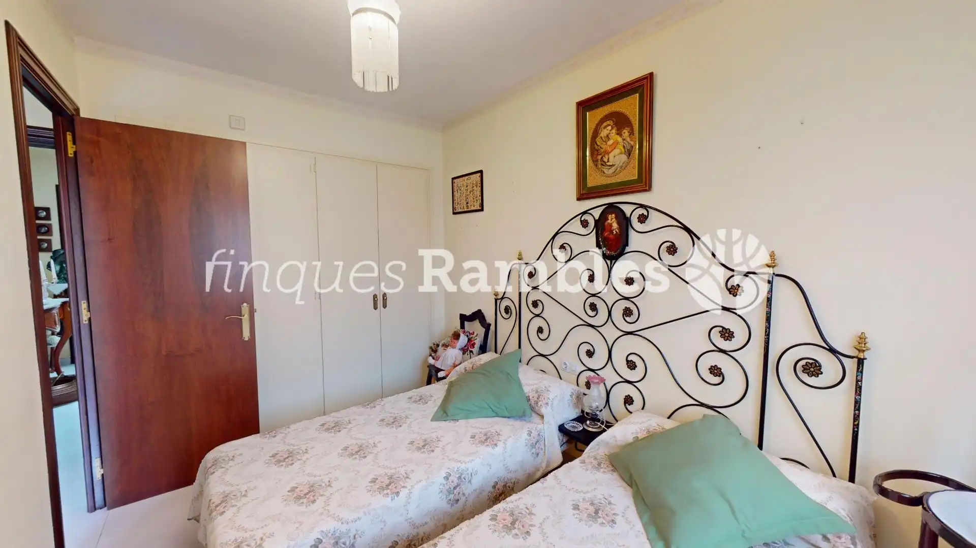 Habitación de Casa o chalet en venta en Igualada con Calefacción, Jardín privado y Terraza