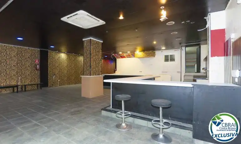 Locale commerciale in vendita a Carrer del Puig Rom, imagen 4