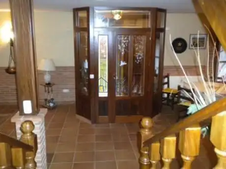 Casa o xalet en venda en Villamañán amb Calefacció, Jardí privat i Parquet