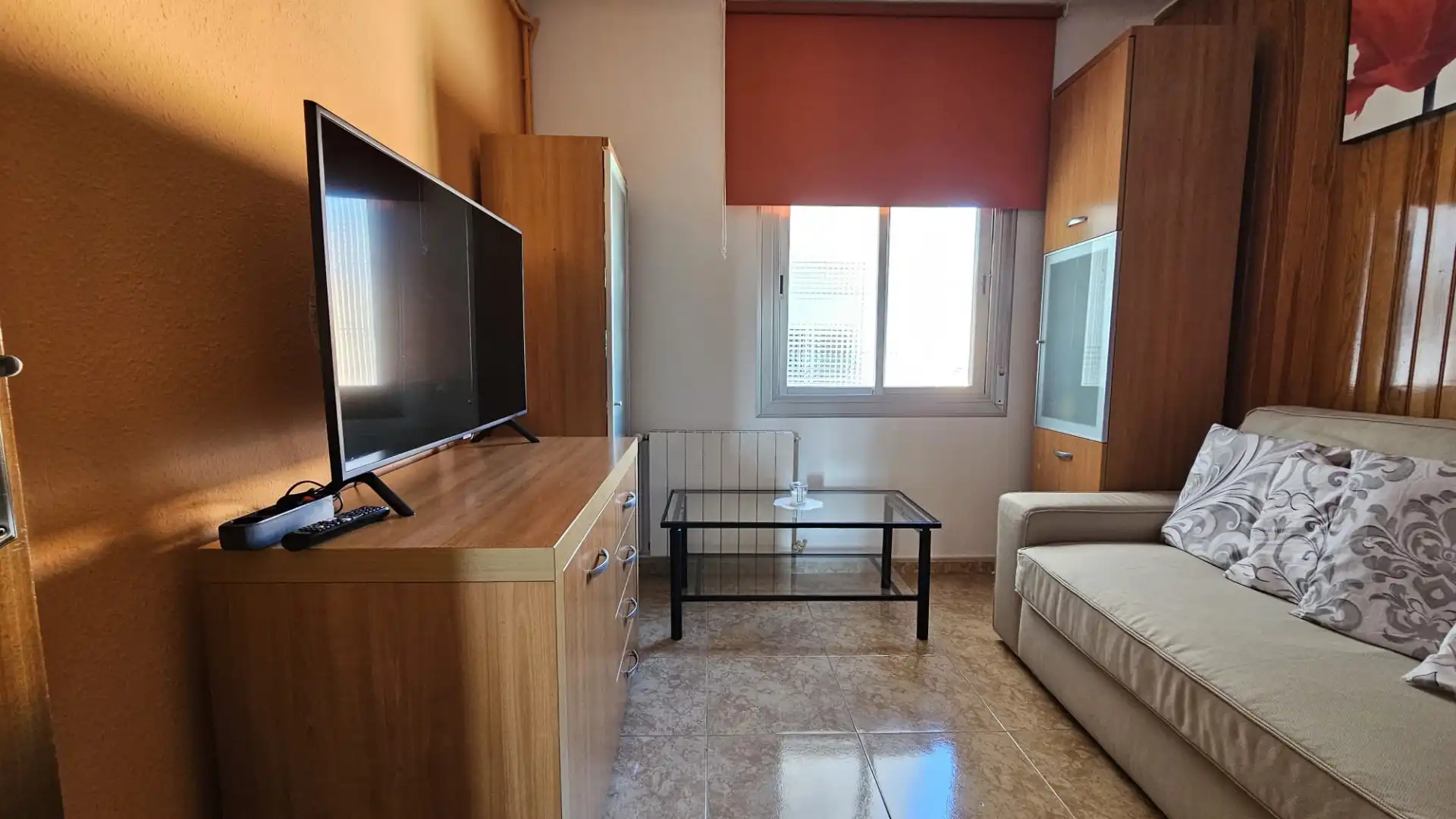 Sala de estar de Piso en venta en Rubí con Calefacción, Horno y Balcón