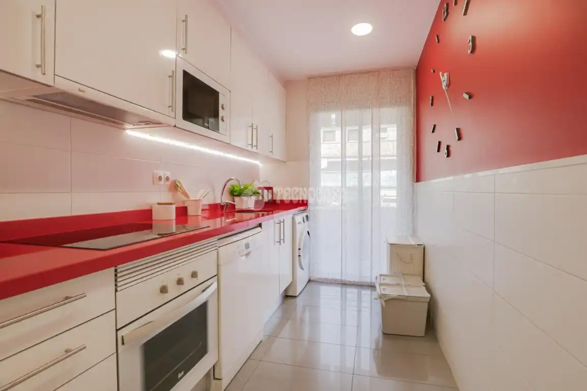 Kitchen of Flat for sale in Sant Boi de Llobregat  with Air Conditioner, Storage room and Balcony