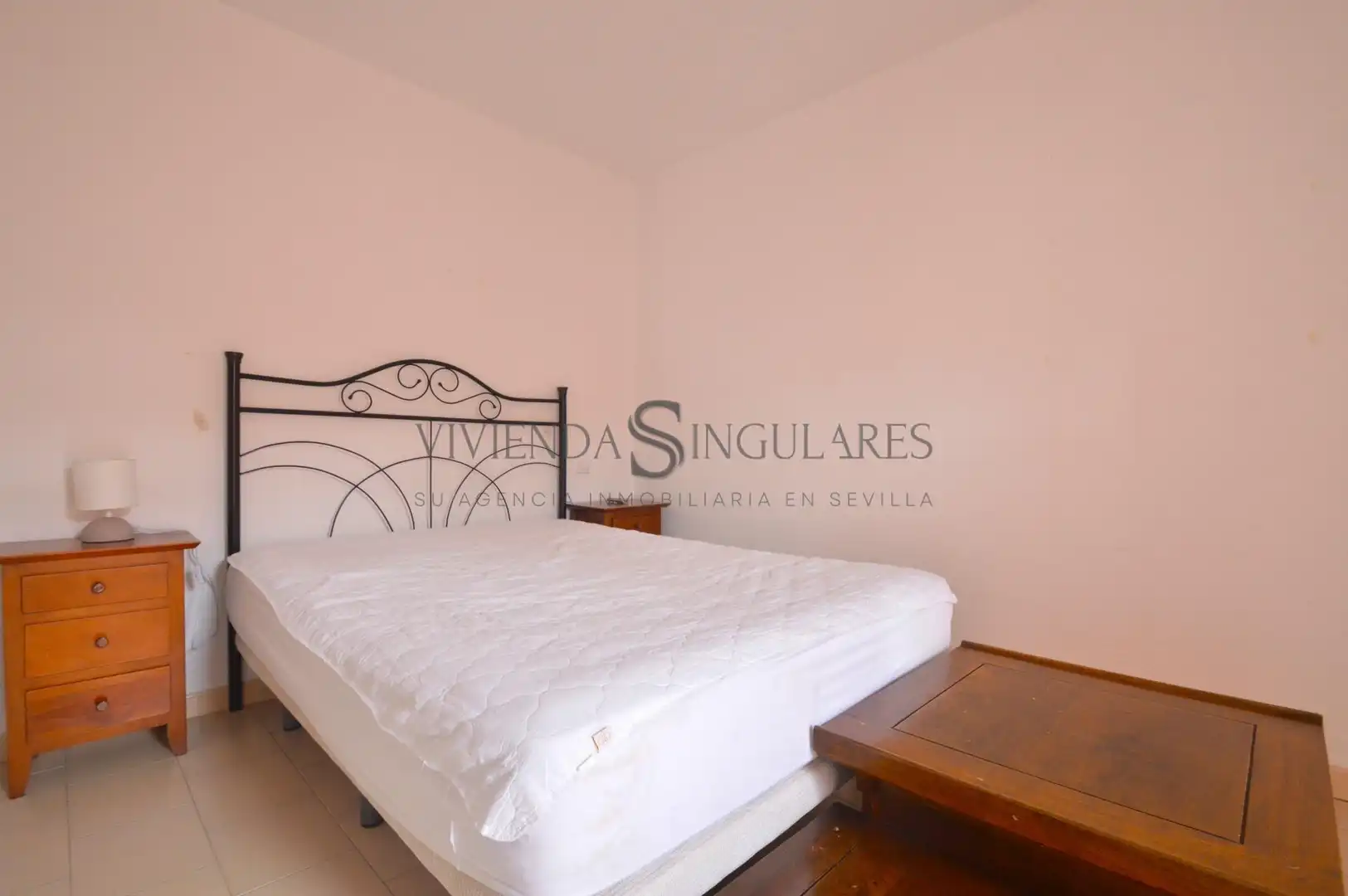 Bedroom of Detached homes for sale in Sevilla  with Air Conditioner, Private garden and Terrace