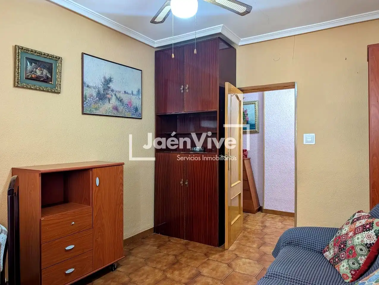 Habitación de Planta baja en venta en Jaén con Aire acondicionado y Amueblado